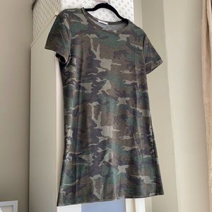 Army print tshirt dress